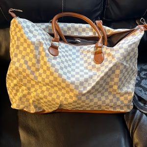 Checkered weekender bag